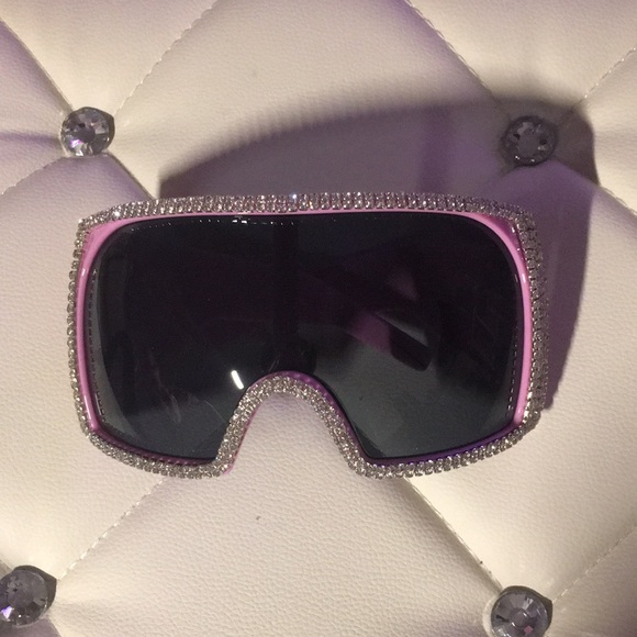 Rhinestones Sunglasses NWOT - Picture 6 of 7
